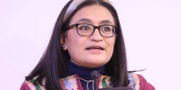 Morena busca blindar apoyos económicos, pensiones y becas