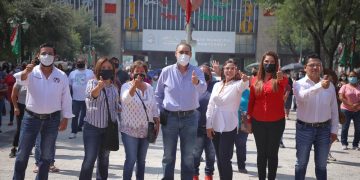 Ciudadanos de Monterrey reportan “agua azul” saliendo de sus grifos: VIDEO
