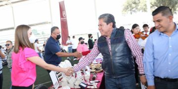 David Monreal refrenda su respaldo al deporte y anuncia pelea de box en Zacatecas entre El Travieso Arce y El Terrible Morales