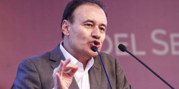 Alfonso Durazo busca detener la sobrepoblación de perros y gatos