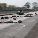 Motociclista sobrevive tras ser arrollado por Mexibús en Ecatepec | VIDEO