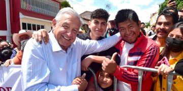 Promueven simpatizantes a Higinio, Delfina y a Duarte en eventos de AMLO en Edomex