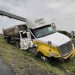 Tráiler pierde el control y cae de distribuidor vial Heberto Castillo; buscan a los pasajeros, en la Venustiano Carranza