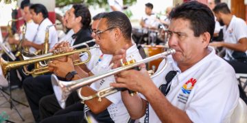 Rinden homenaje al Ejército Mexicano y a Francisco I. Madero en escuela de Cancún