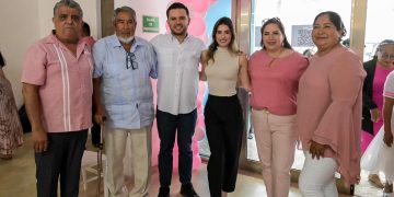Pablo Bustamante convive con mujeres tianguistas
