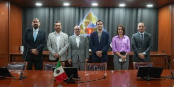 Gino Segura participa en reunión con líderes del turismo