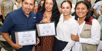 Con familias fuertes, Cancún construye paz: Ana Paty Peralta