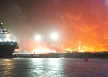 FGR investiga incendio en refinería Dos Bocas que dejó cinco muertos