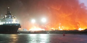 FGR investiga incendio en refinería Dos Bocas que dejó cinco muertos