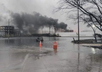 Tragedia en Dos Bocas: Incendio en refinería deja 5 muertos