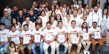 Cancún gradúa a primera generación de ‘Reconecta con la Paz’ y fortalece la reinserción social