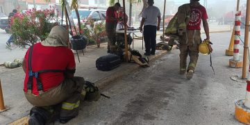 Respuesta inmediata evita tragedia durante incendio en plaza comercial de Cancún