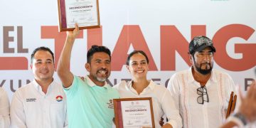Celebra Ana Paty Peralta el primer “Día Municipal del Tianguista” 
