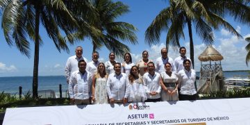 Roberto Monroy asume presidencia nacional de Asetur
