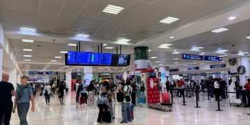 Cancún mantiene su ritmo con casi 460 vuelos este domingo