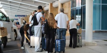 Cancún registra más de 470 operaciones aéreas este domingo