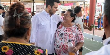 Pablo Bustamante lleva bienestar a familias de Cancún