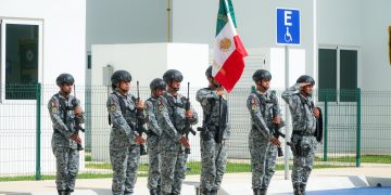 Inauguran unidad habitacional de la Guardia Nacional Puerto Juárez