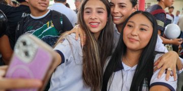 Ana Paty Peralta celebra nueva infraestructura educativa en CONALEP Cancún IV
