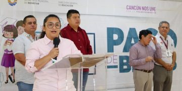 Cumple Ayuntamiento de BJ con segundo pago de becas