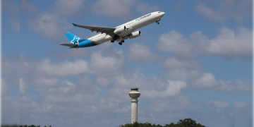 El Aeropuerto de Cancún registrará más de 400 vuelos este día