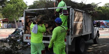Realizan jornada de limpieza en el Parque Integral del Mar