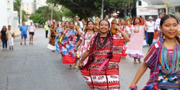La Guelaguetza llena de tradición el corazón de Cancún