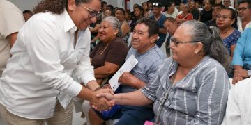 Entregan cancelaciones de hipotecas a 100 familias de BJ