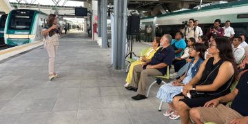 Da Mara Lezama banderazo de salida al Tren Maya para reanudar la ruta Cancún-Playa del Carmen