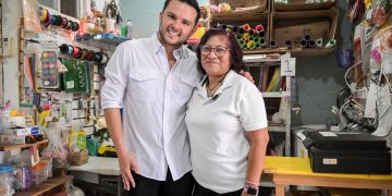 Cancunenses abren las puertas de sus hogares a Pablo Bustamante para compartir sus historias