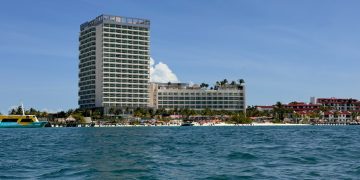Quintana Roo recibe más de 377 mil turistas en una semana
