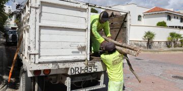 Refuerzan limpieza y mantenimiento de parques de la SM 12