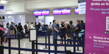 Aeropuerto de Cancún inicia la semana con 330 operaciones