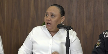 Llegan al aeropuerto de Tulum 393 personas en retorno