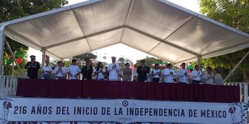 Marina desfila en Cancún con 155 elementos