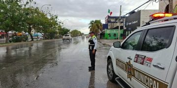 Pasó el riesgo en Q. Roo por el huracán ‘Isaías’