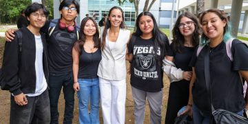 Ana Paty Peralta respalda más infraestructura educativa en Cancún