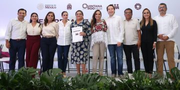 Cumplen Ana Paty Peralta y Mara Lezama a 460 familias con certeza jurídica