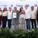 Cumplen Ana Paty Peralta y Mara Lezama a 460 familias con certeza jurídica